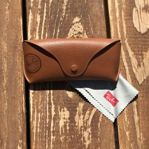 Ray-Ban Sunglasses Case w/ Cloth